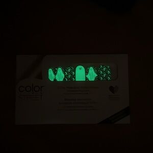 Color Street Glow In The Dark Nail Strips